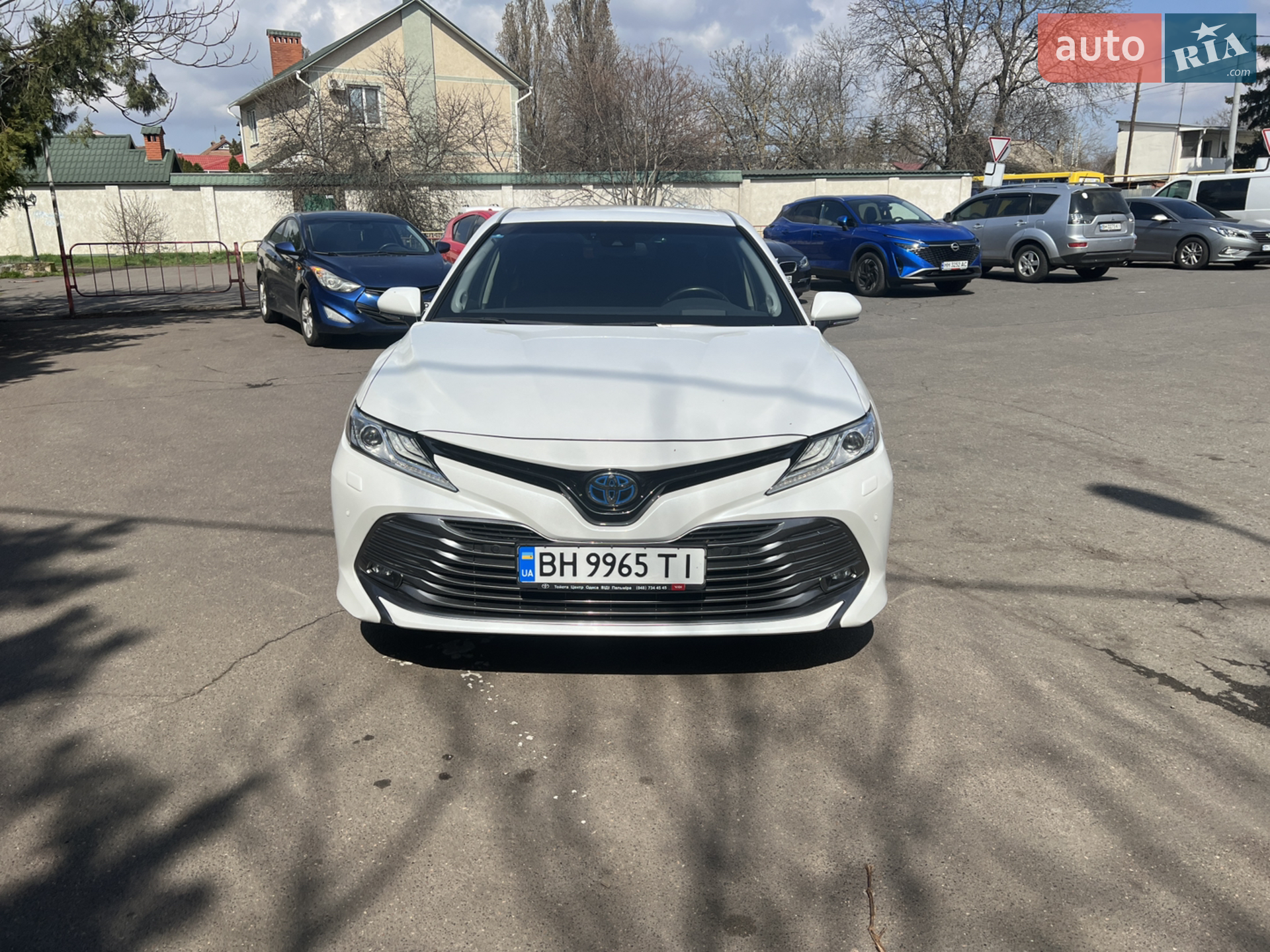 2019 Toyota Camry - мініатюра 3