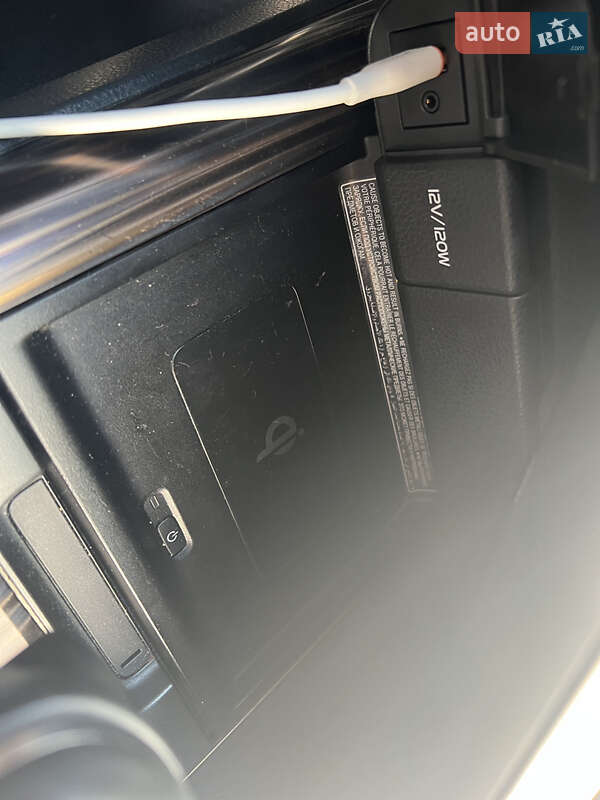 Седан Toyota Camry 2019 в Одессе