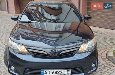 Седан Toyota Camry 2013 в 