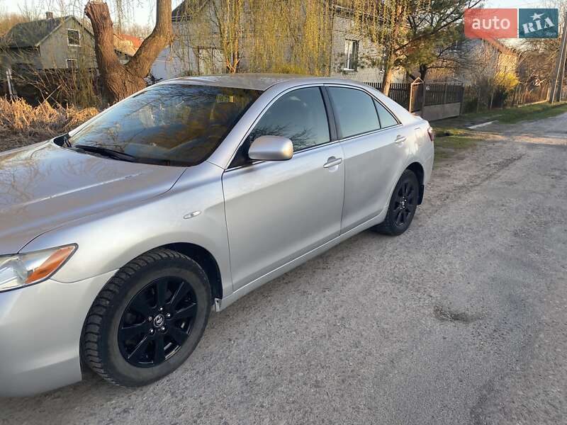 Седан Toyota Camry 2007 в Львові