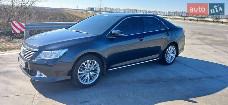 Toyota Camry 2012