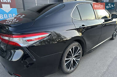 Седан Toyota Camry 2018 в 