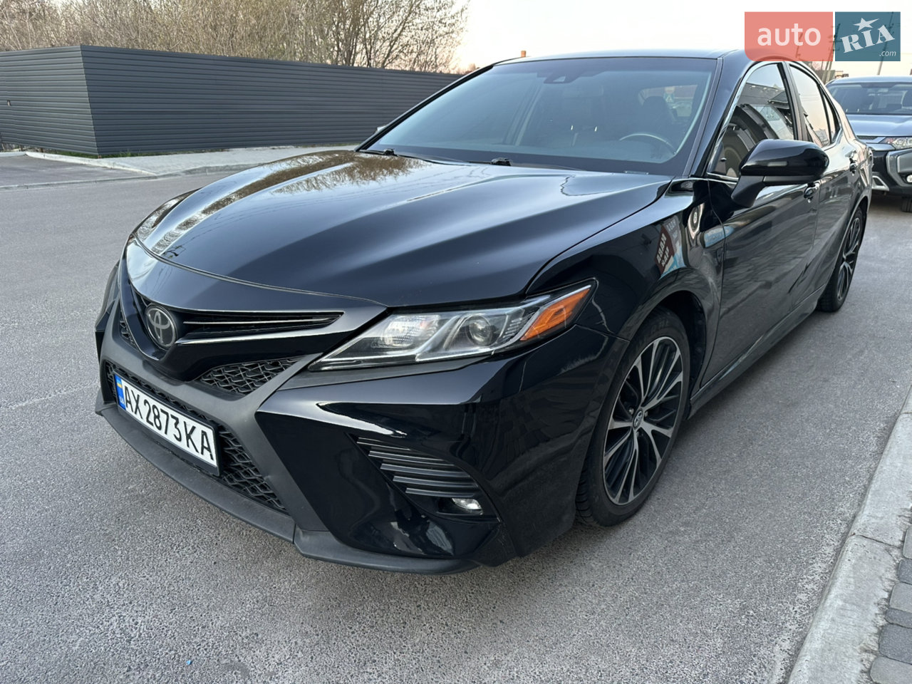 2017 Toyota Camry - мініатюра 19