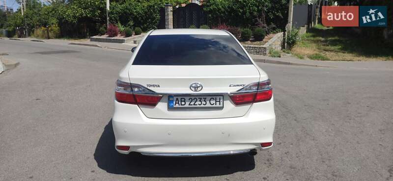 Седан Toyota Camry 2017 в Вінниці
