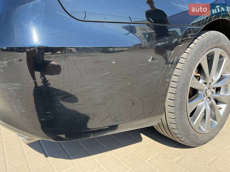 Седан Toyota Camry 2015 в Сумах