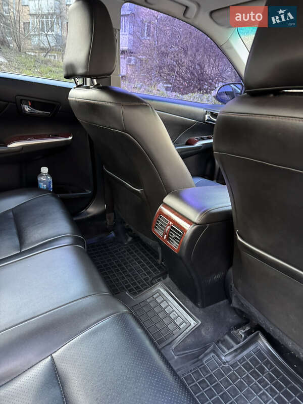 Седан Toyota Camry 2013 в Киеве