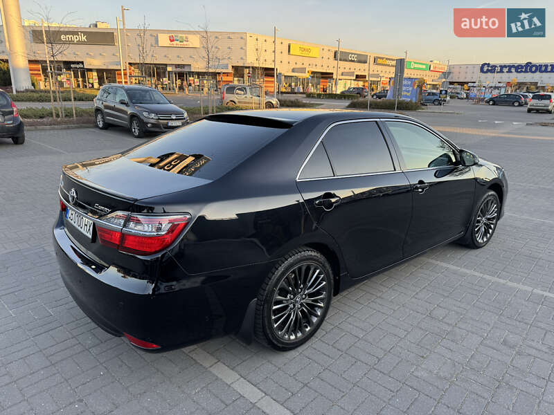 Седан Toyota Camry 2014 в Ніжині