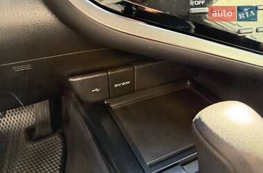 Седан Toyota Camry 2020 в 