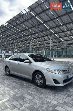 Седан Toyota Camry 2012 в 
