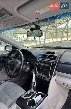 Седан Toyota Camry 2012 в 