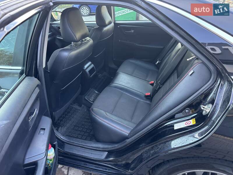 Седан Toyota Camry 2016 в Києві фото 7 Седан Toyota Camry 2016 в Києві