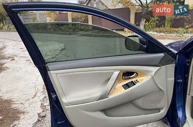 Седан Toyota Camry 2006 в 