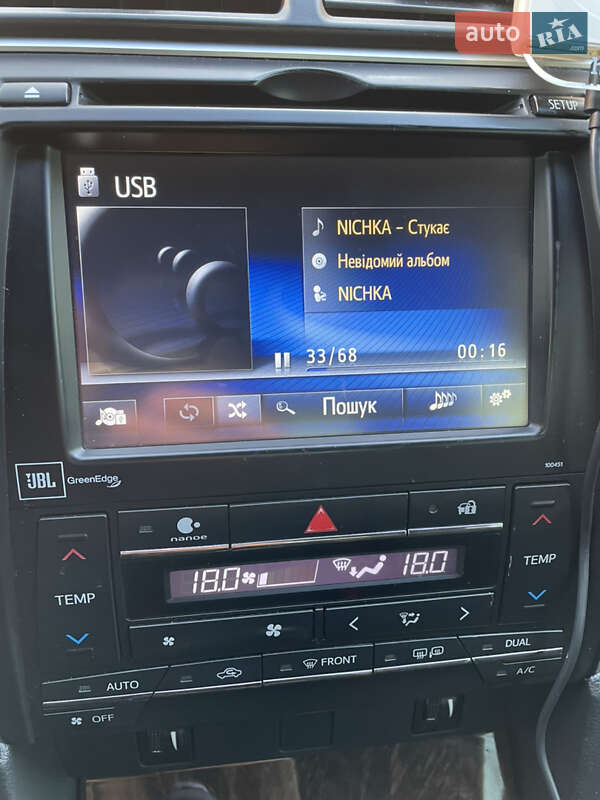 Седан Toyota Camry 2016 в Львове