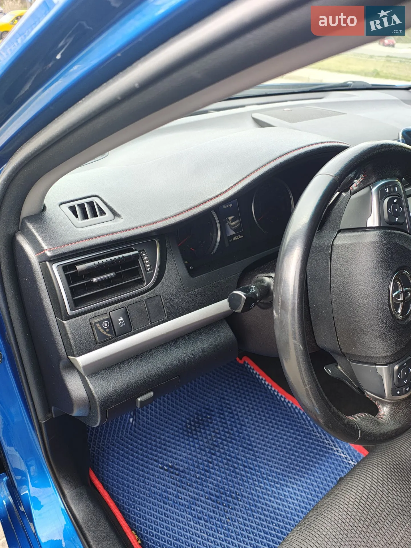 2017 Toyota Camry - мініатюра 12
