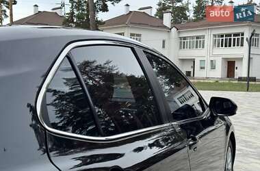 Седан Toyota Camry 2018 в 