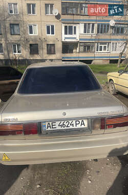 Седан Toyota Camry 1990 в 