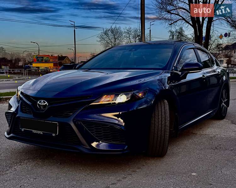 Toyota Camry 2020