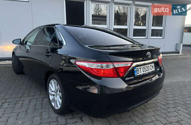 Седан Toyota Camry 2015 в 