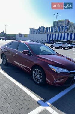 Седан Toyota Camry 2016 в 