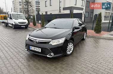 Седан Toyota Camry 2017 в 