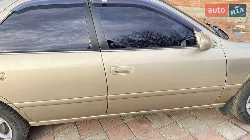 Седан Toyota Camry 2001 в Борисполі