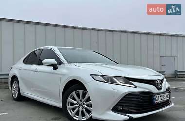 Седан Toyota Camry 2019 в 