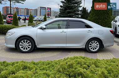 Седан Toyota Camry 2013 в 