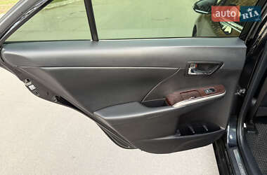 Седан Toyota Camry 2014 в 
