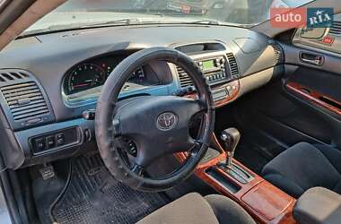 Седан Toyota Camry 2003 в 