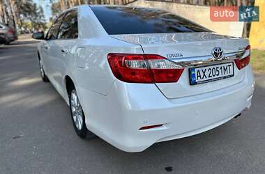 Седан Toyota Camry 2012 в 