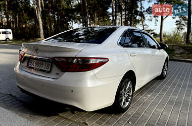 Седан Toyota Camry 2016 в 