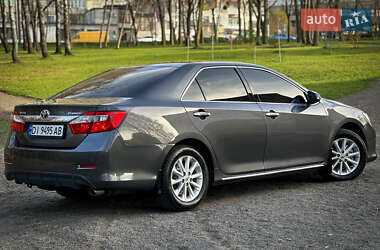 Седан Toyota Camry 2012 в 