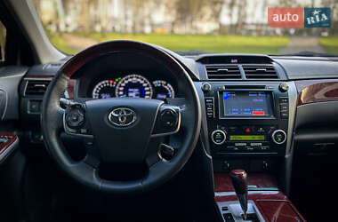 Седан Toyota Camry 2012 в 