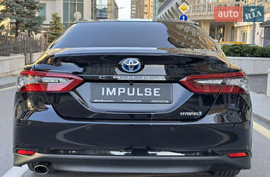 Седан Toyota Camry 2024 в 