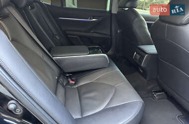Седан Toyota Camry 2024 в 