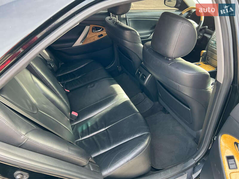 Седан Toyota Camry 2006 в Луцьку