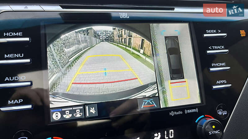 Седан Toyota Camry 2017 в Івано-Франківську