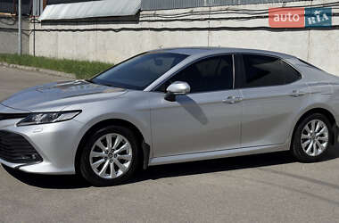 Седан Toyota Camry 2020 в 