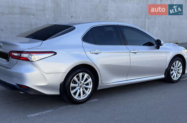 Седан Toyota Camry 2020 в 