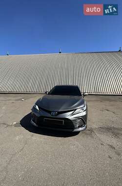 Седан Toyota Camry 2021 в 