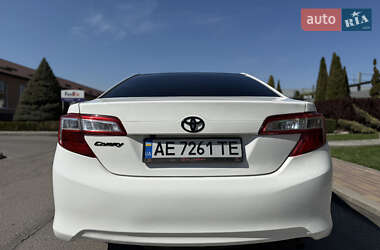 Седан Toyota Camry 2015 в 