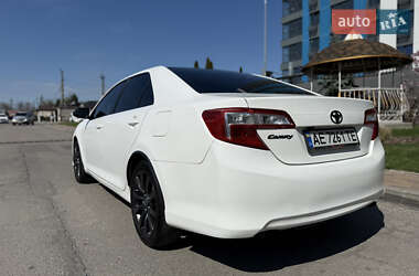 Седан Toyota Camry 2015 в 