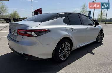 Седан Toyota Camry 2022 в 