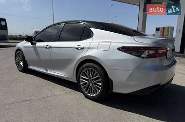 Седан Toyota Camry 2022 в 