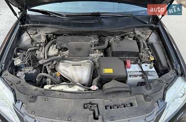 Седан Toyota Camry 2013 в 