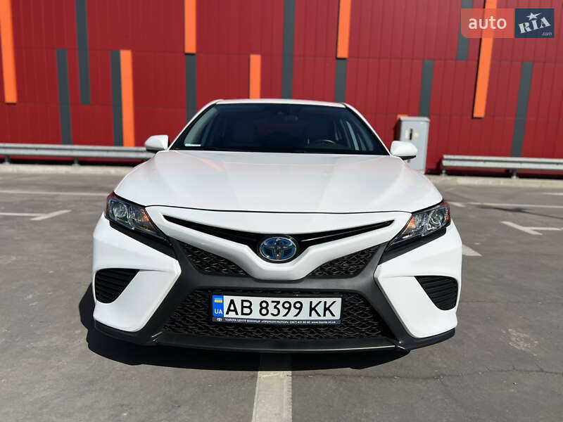 Седан Toyota Camry 2020 в 