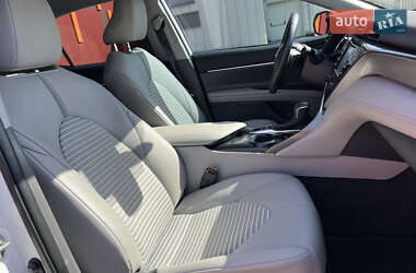 Седан Toyota Camry 2020 в 