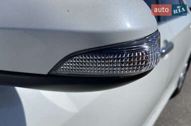 Седан Toyota Camry 2012 в 
