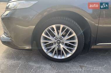 Седан Toyota Camry 2018 в 