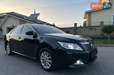 Седан Toyota Camry 2011 в 